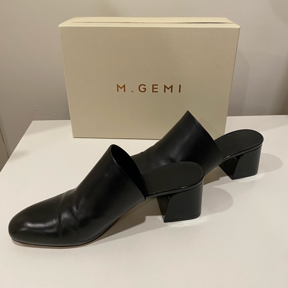 M Gemi Black Heels